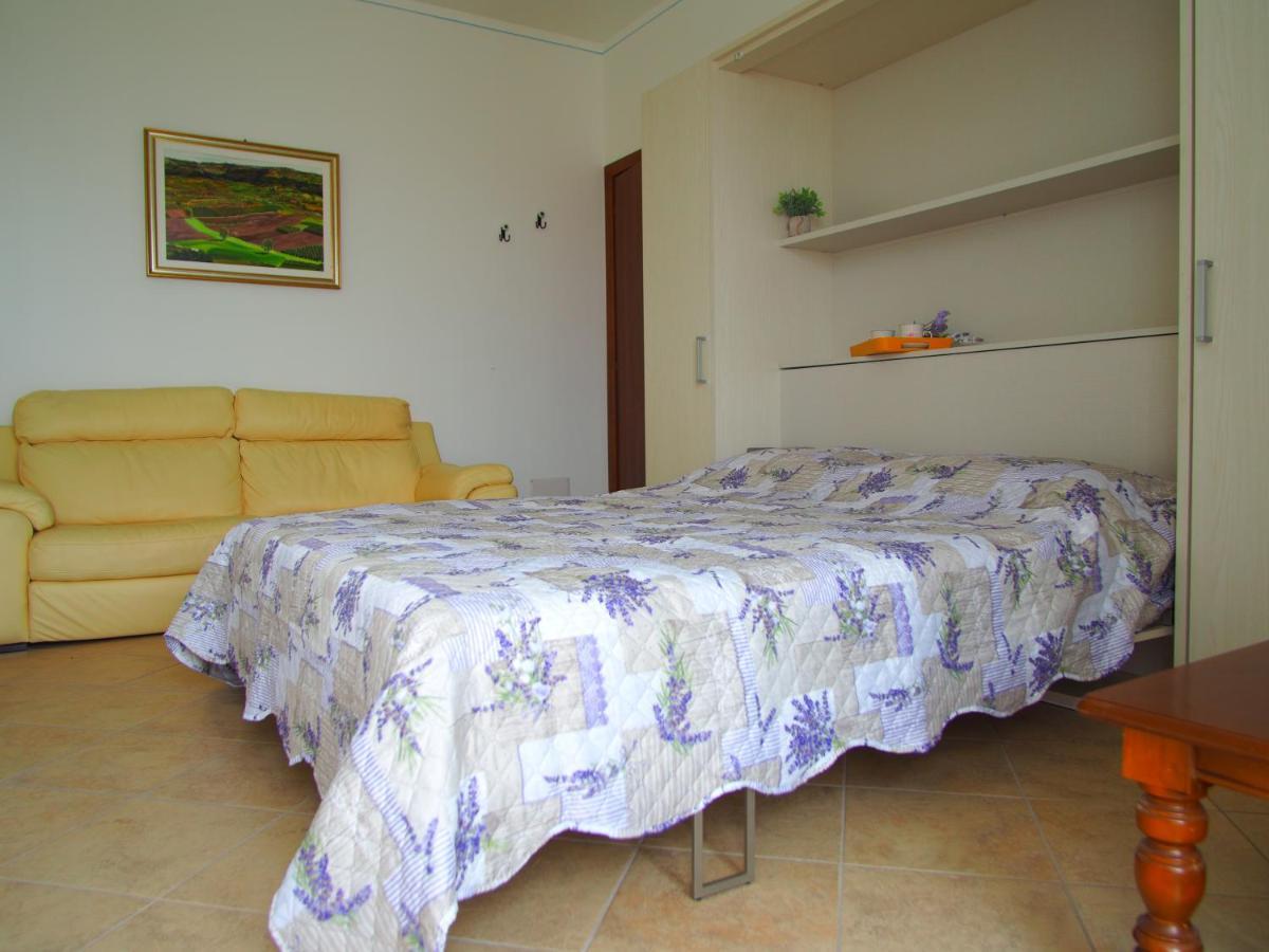Ferienwohnung La Vigna Del Parroco Verduno Exterior foto