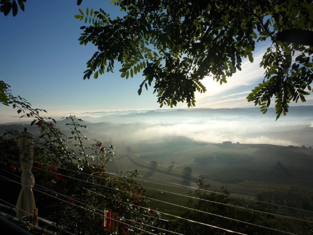 Ferienwohnung La Vigna Del Parroco Verduno Zimmer foto
